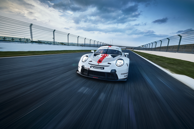 Illustration for article titled Porsche's New Race Car Says No to Turbos and Yes to Side Exit Exhaust